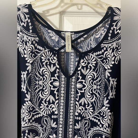 Perseption women top - Picture 2 of 7